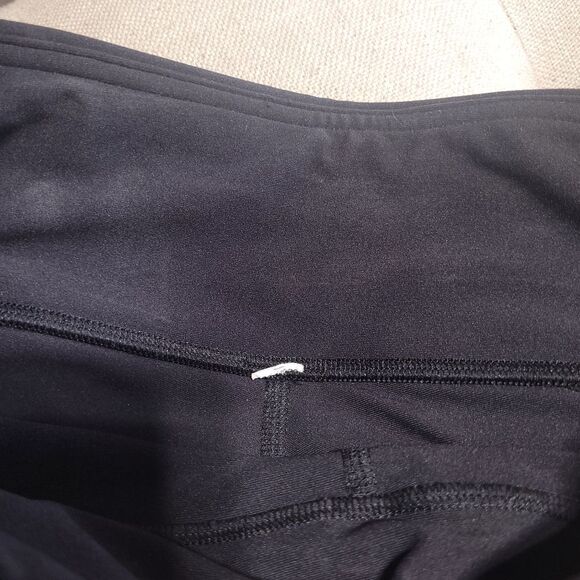 Lululemon Stuff Tight II Scalloped Reflective Dot Hem Cropped Leggings 4 - Picture 5 of 12